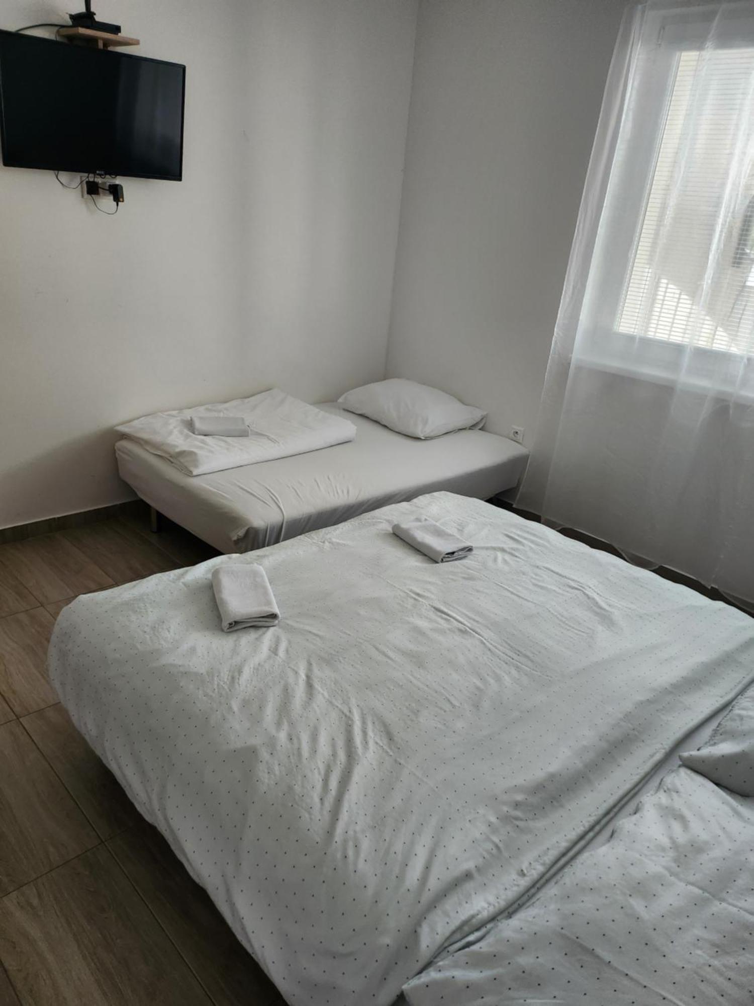Apartmány Roland Veľký Meder Esterno foto