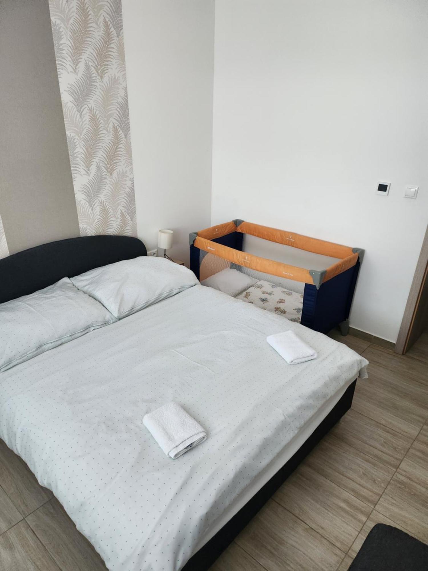 Apartmány Roland Veľký Meder Esterno foto