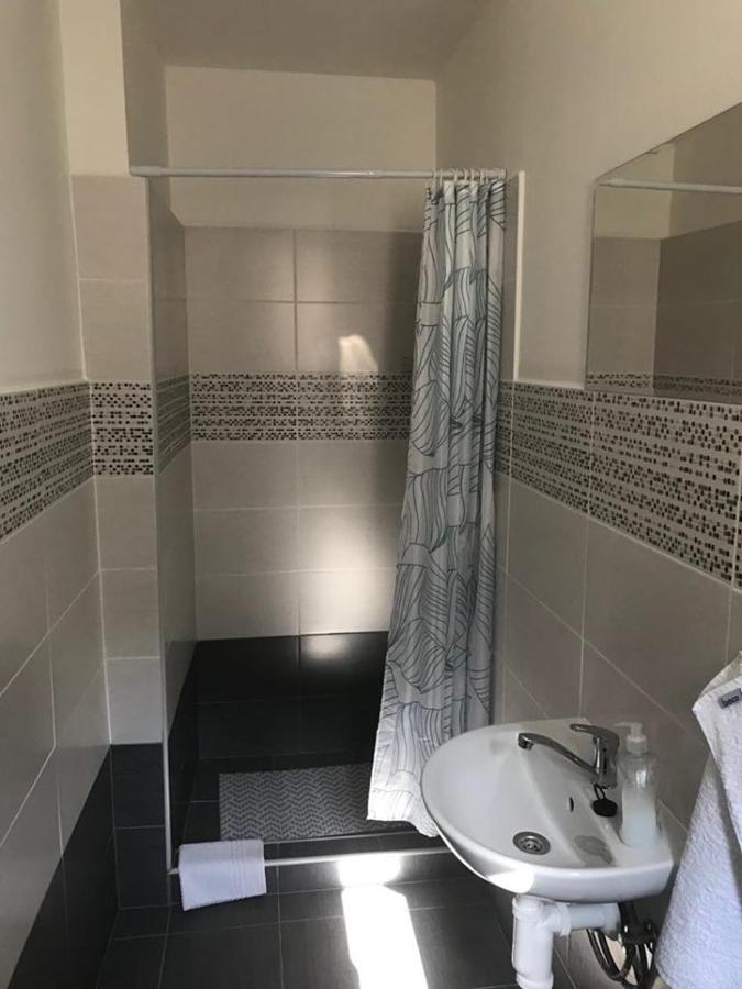 Apartmány Roland Veľký Meder Esterno foto