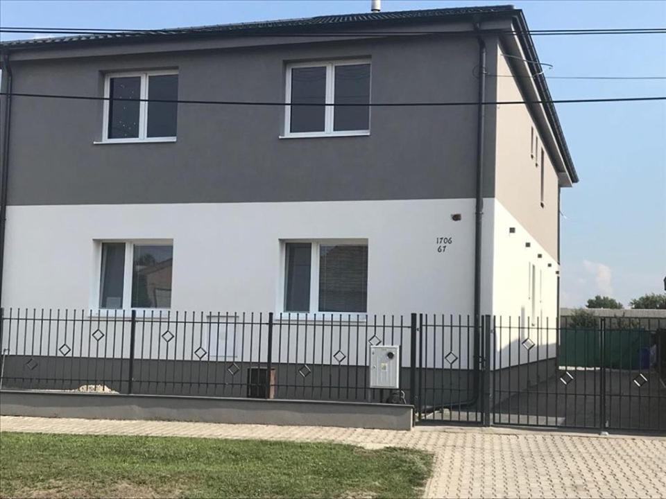 Apartmány Roland Veľký Meder Esterno foto